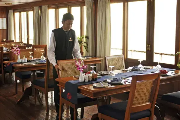 RV Pandaw II.webp