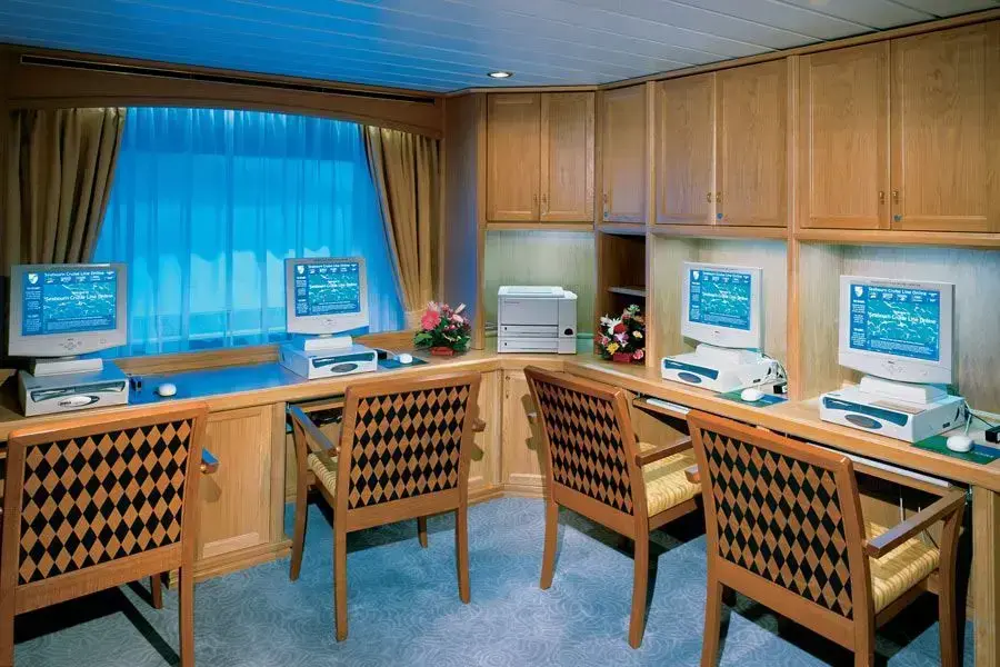 Seabourn Pride.webp