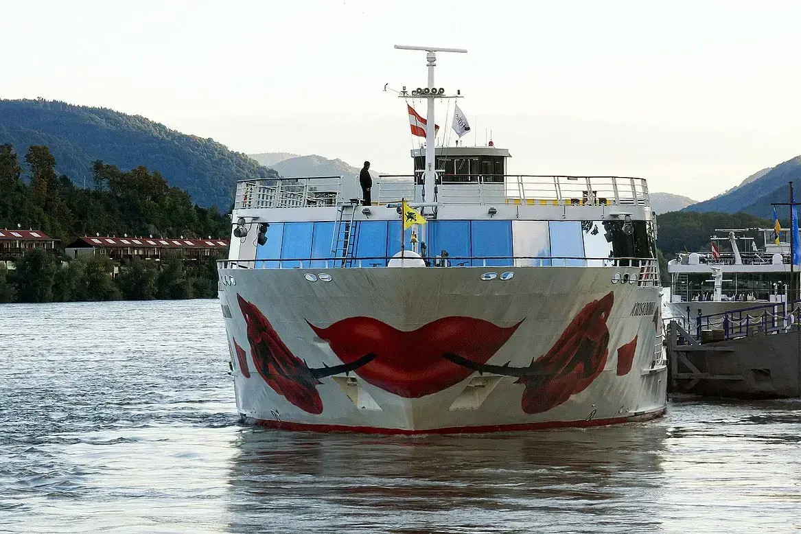 A-Rosa_Donna_(ship,_2002)_004.webp