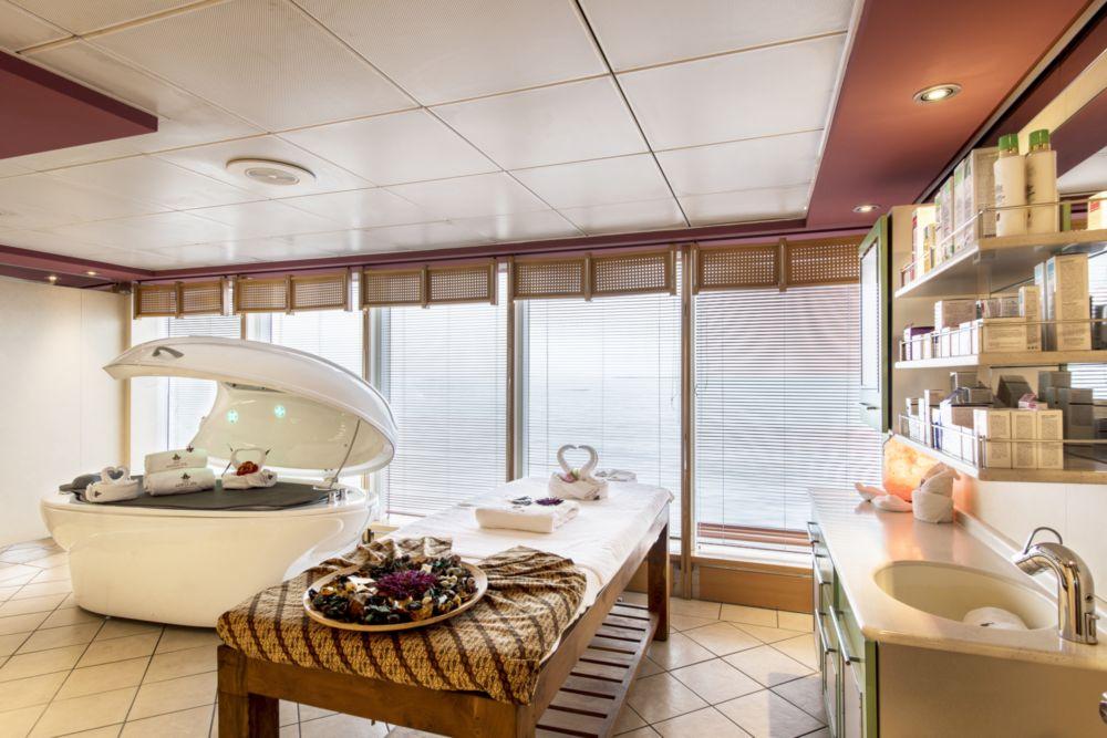 20 MSC Sinfonia, MSC Aurea Spa.jpg