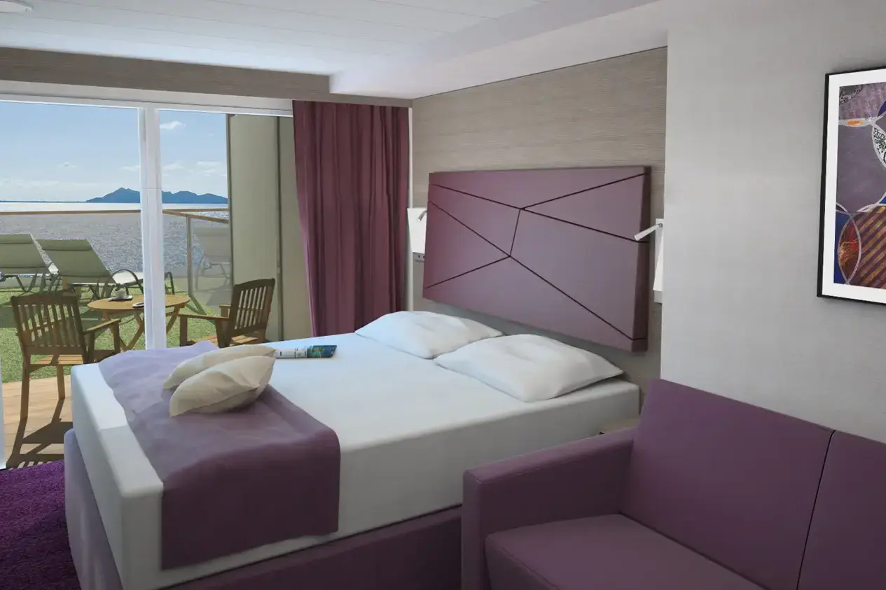 002_balcony_cabin.webp