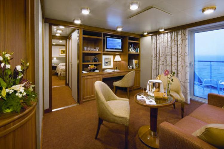 OWNER'S SUITE.jpg