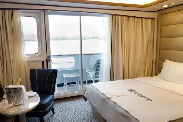 ftdc_silvergalapagos-0283.webp