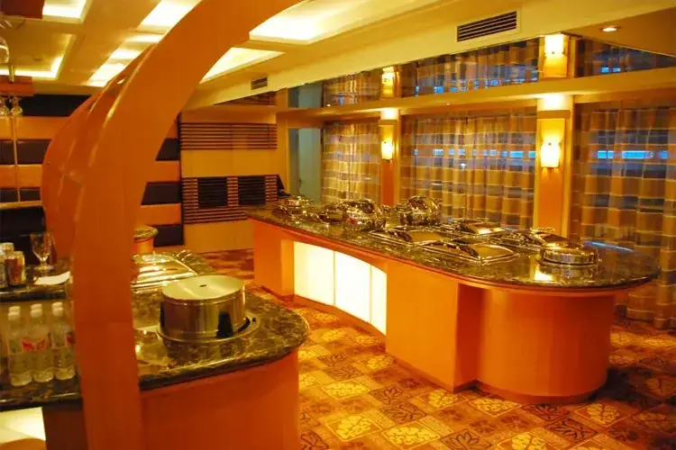 dynasty-dining-hall.webp