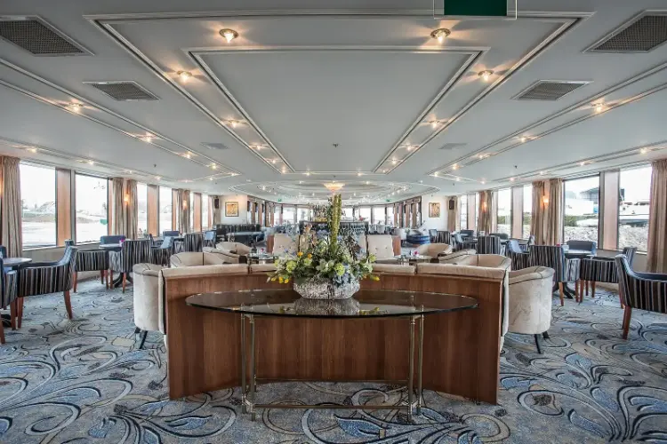 BW Lounge-9884.webp