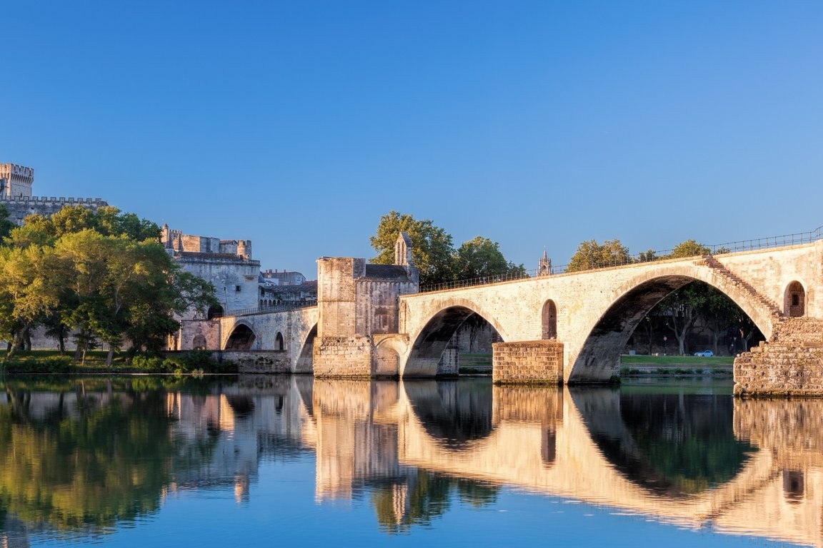 csm_AdobeStock_116087207_Avignon_1b43b81959.jpeg