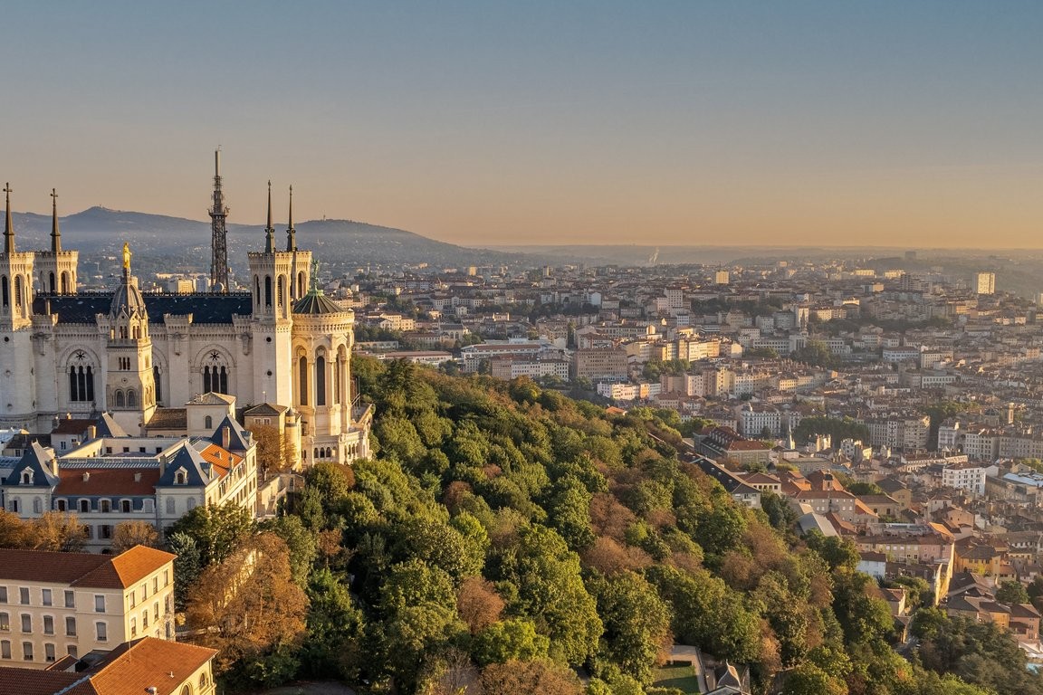 csm_AdobeStock_529528672_lyon_basilika_notre-dame_d3c6f23f89.jpeg