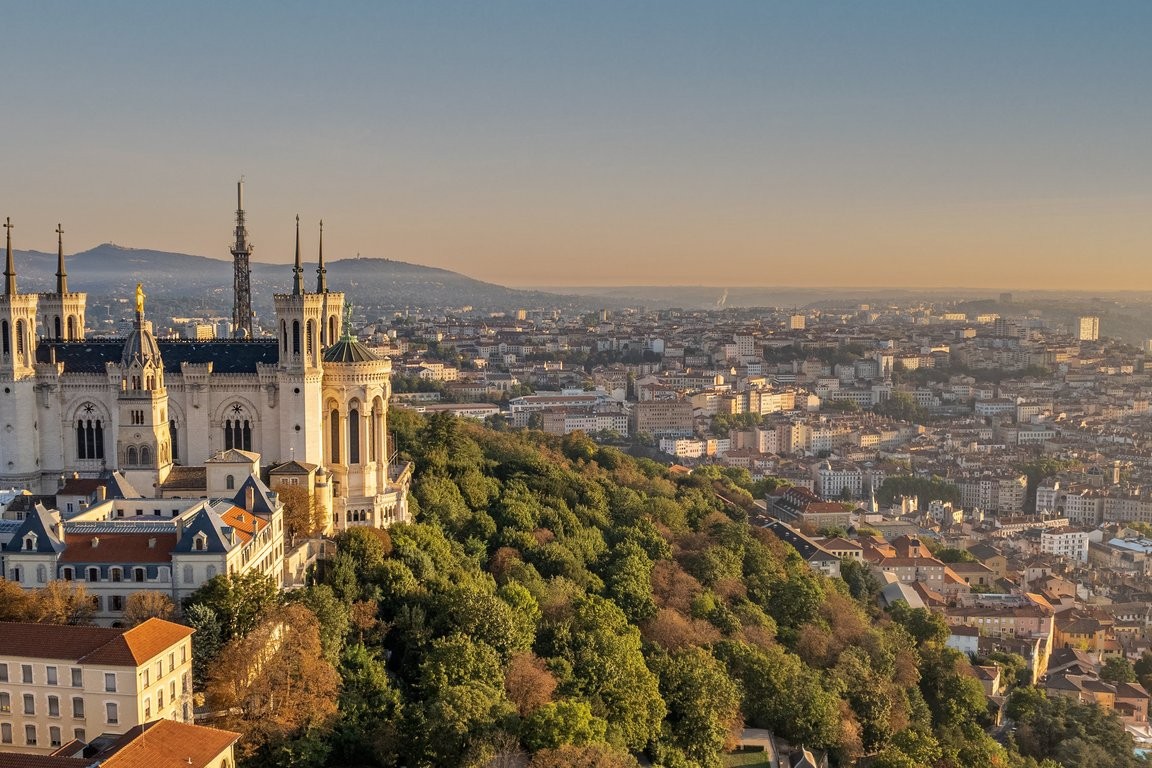 csm_AdobeStock_529528672_lyon_basilika_notre-dame_72d9b38f1b.jpeg