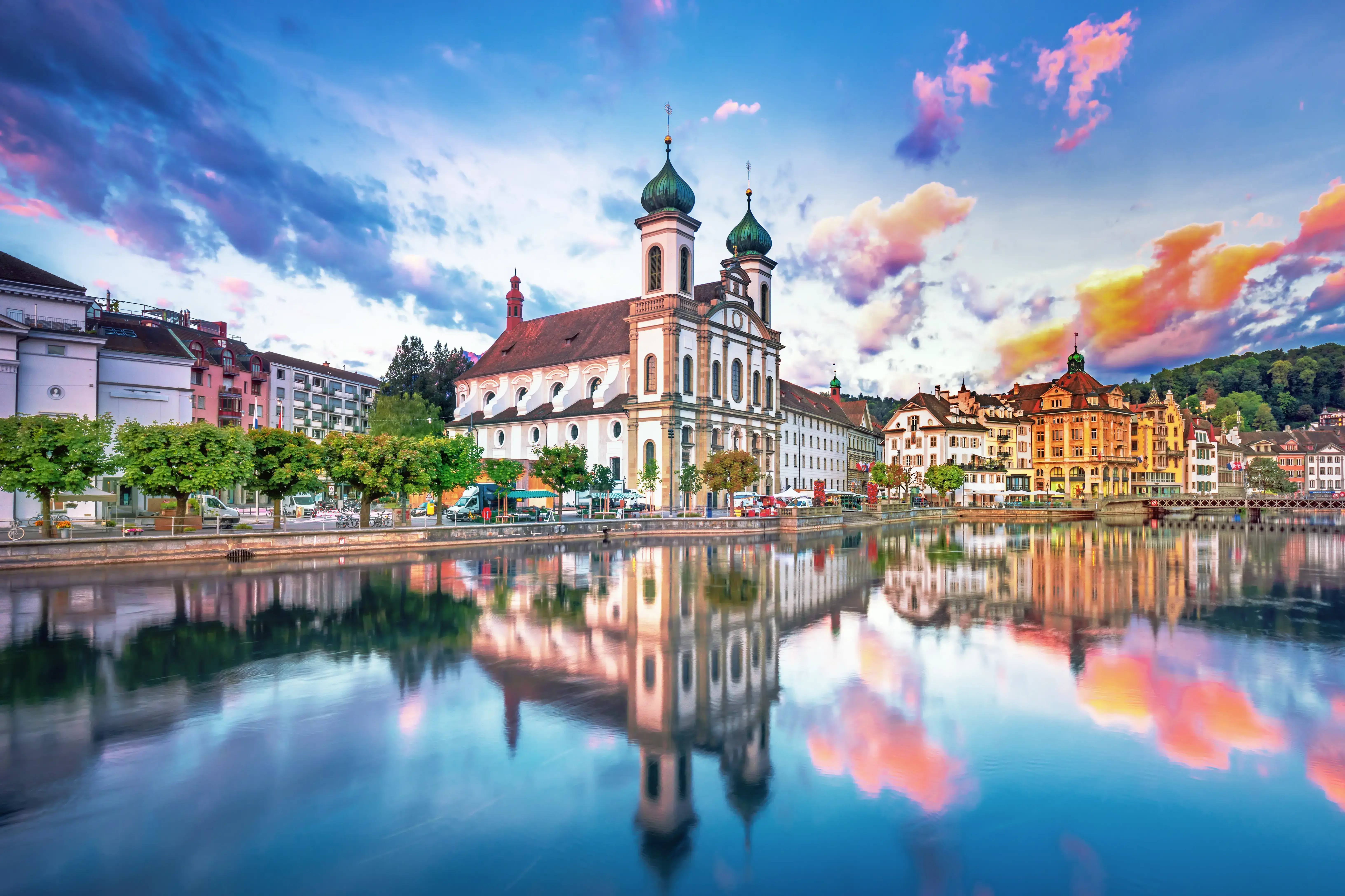 City_Center_Luzern_shutterstock_1559053958.webp