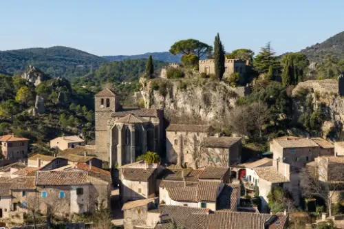 Viviers-lès-Montagnes / France