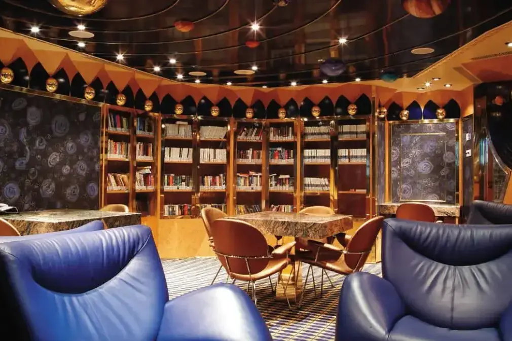 Costa Fortuna- Bibliothek.webp