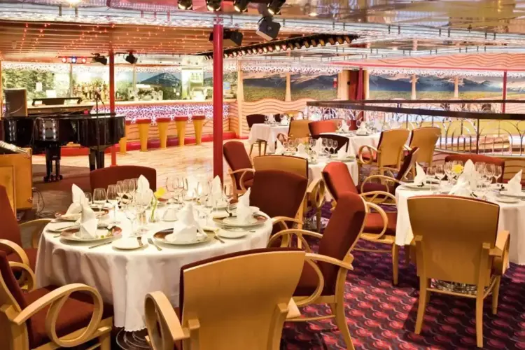 33 Serena piano restoran.webp