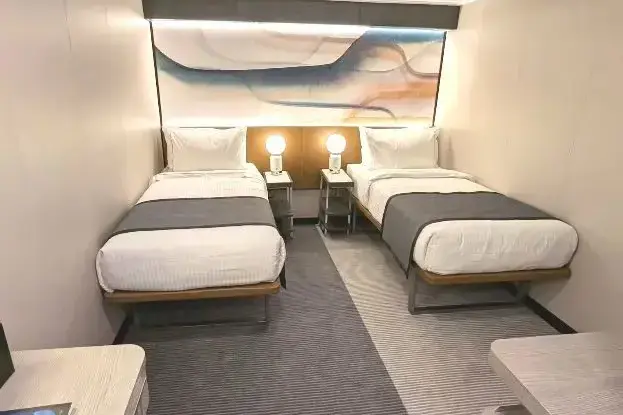 3 NCL_Luna_Innenkabine.webp