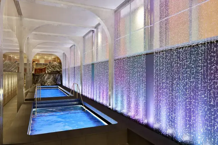 norwegianprimaandviva-spa-pool-rev4-hires-rendering-.webp