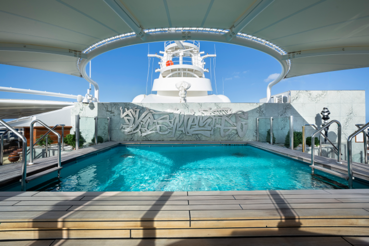 MSC25039985MSC Fantasia, MSC Yacht Club  The One Pool.png