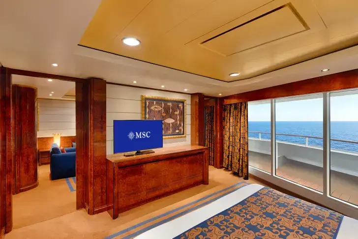 MSC25042695MSC Splendida, MSC Yacht Club Executive & Family Suite (YC2).webp