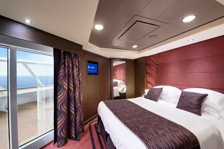 MSC13014913MSC Preziosa, MSC Yacht Club Royal Suite.webp