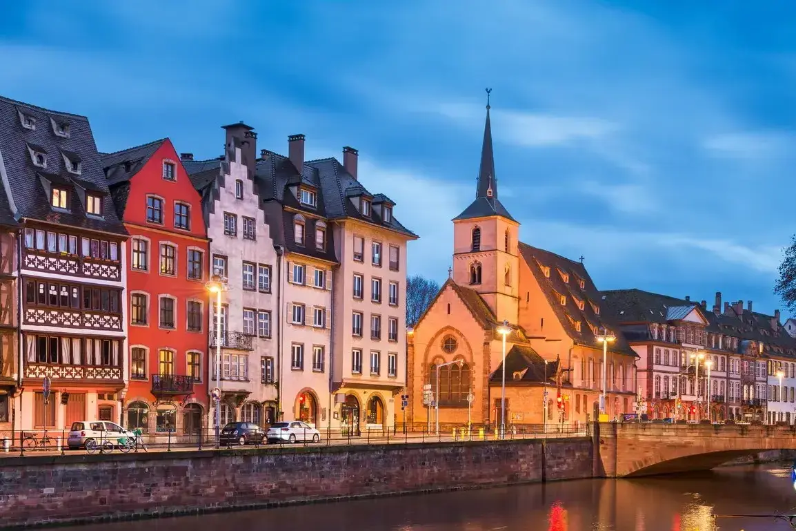 csm_AdobeStock_293885797_strassburg_48846290a1.webp