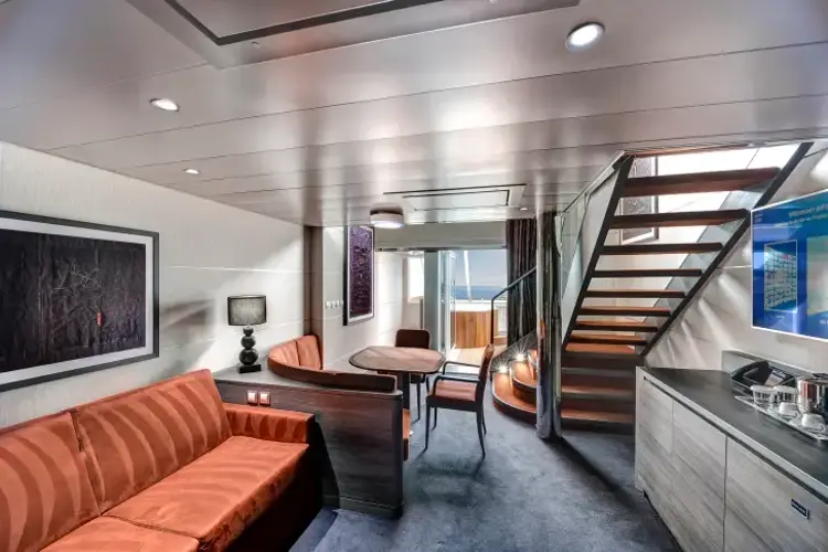 MSC17011223MSC Meraviglia, MSC Yacht Club Duplex Suite with whirlpool bath (YJD).webp