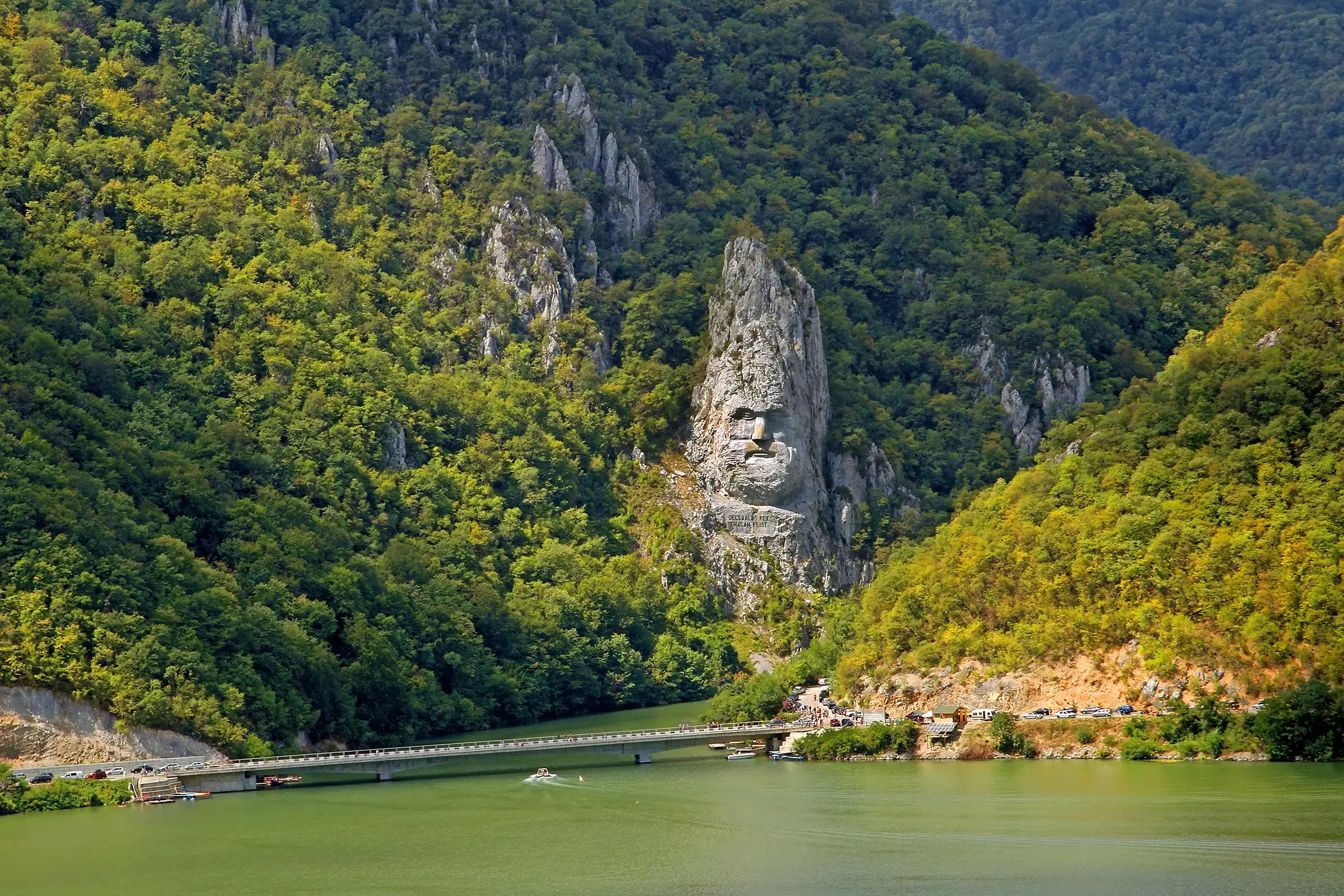 eisernes-tor-adobestock-423010245-editorial-use-only.webp