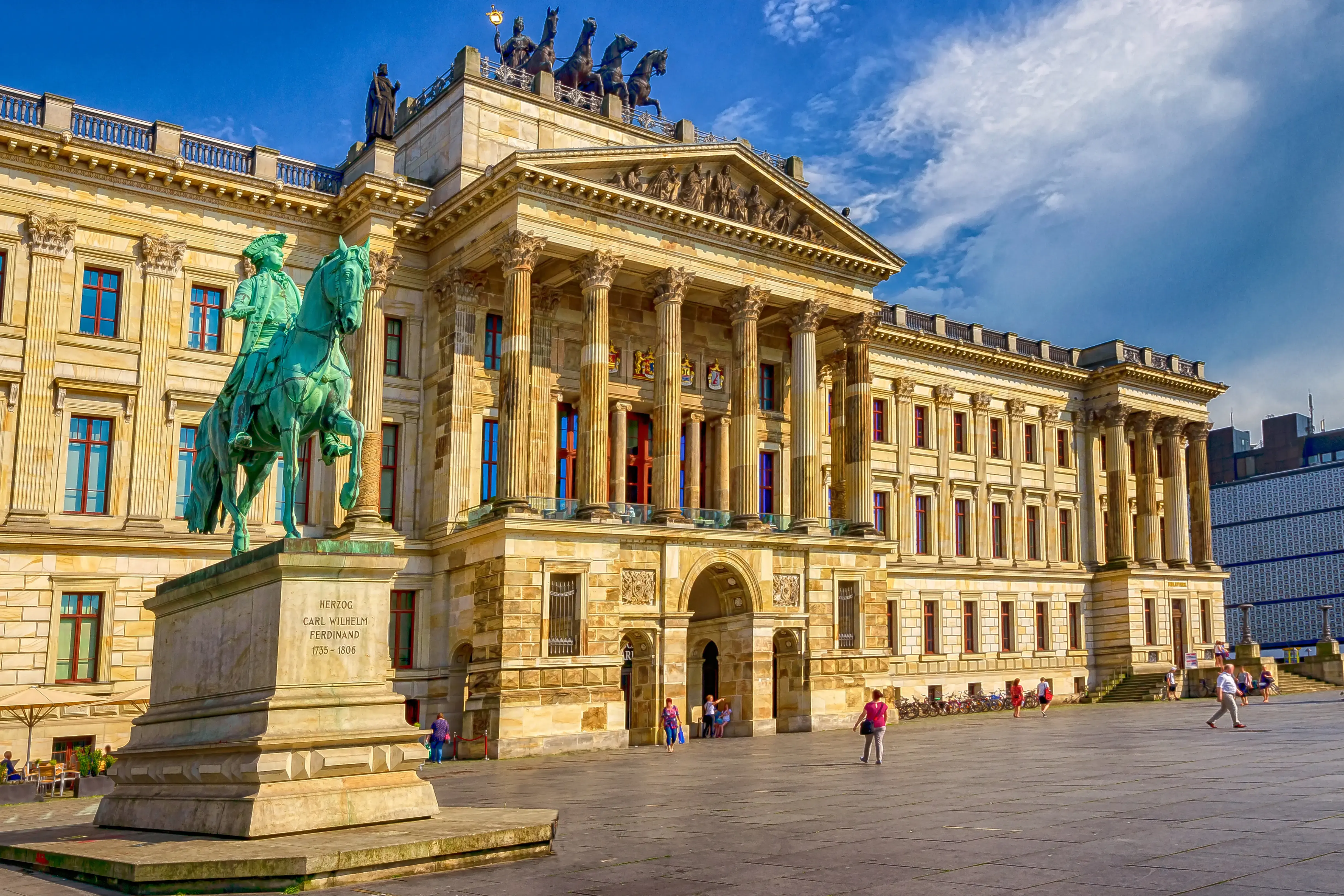 braunschweig-adobestock-271934295.webp