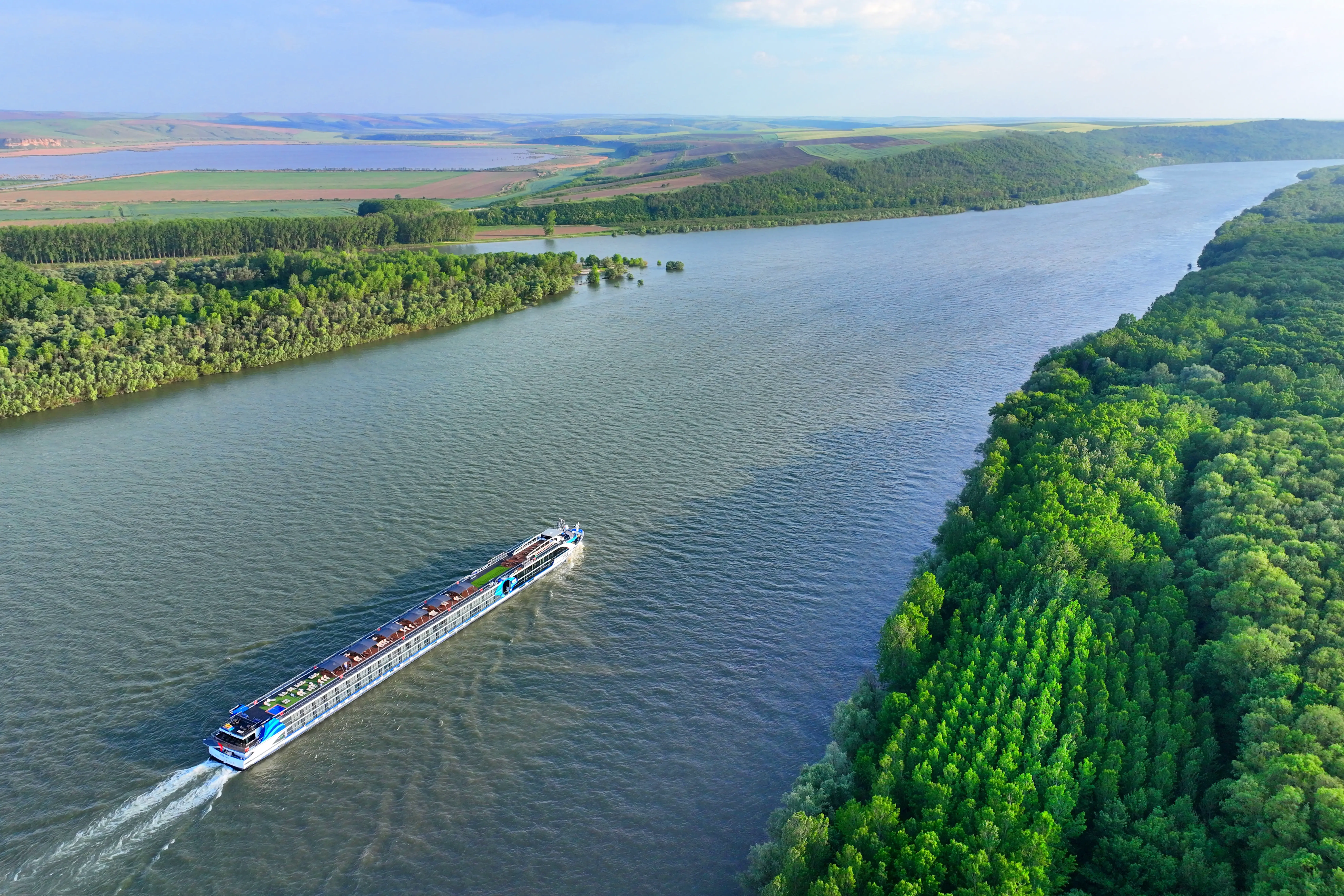 viva-two-18-05-2023-danube-river-09.webp