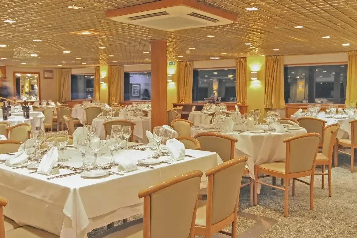 Vasco de Gama Restaurant 1.webp