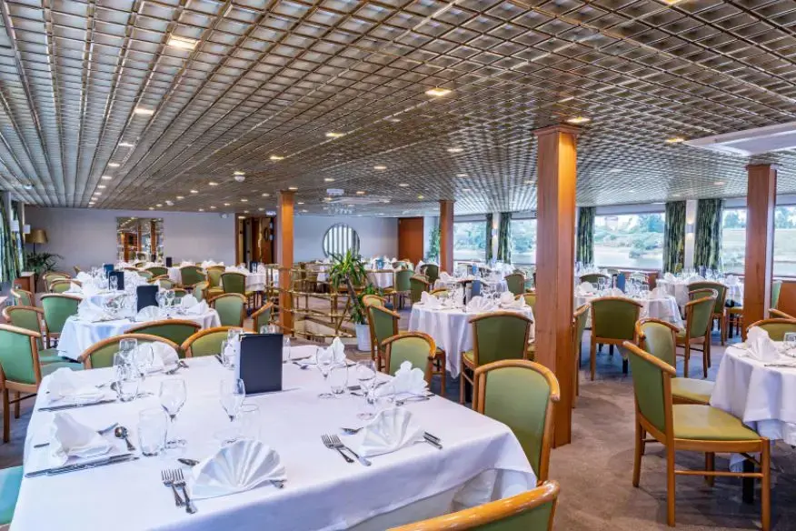 8 MS France Restaurant.webp