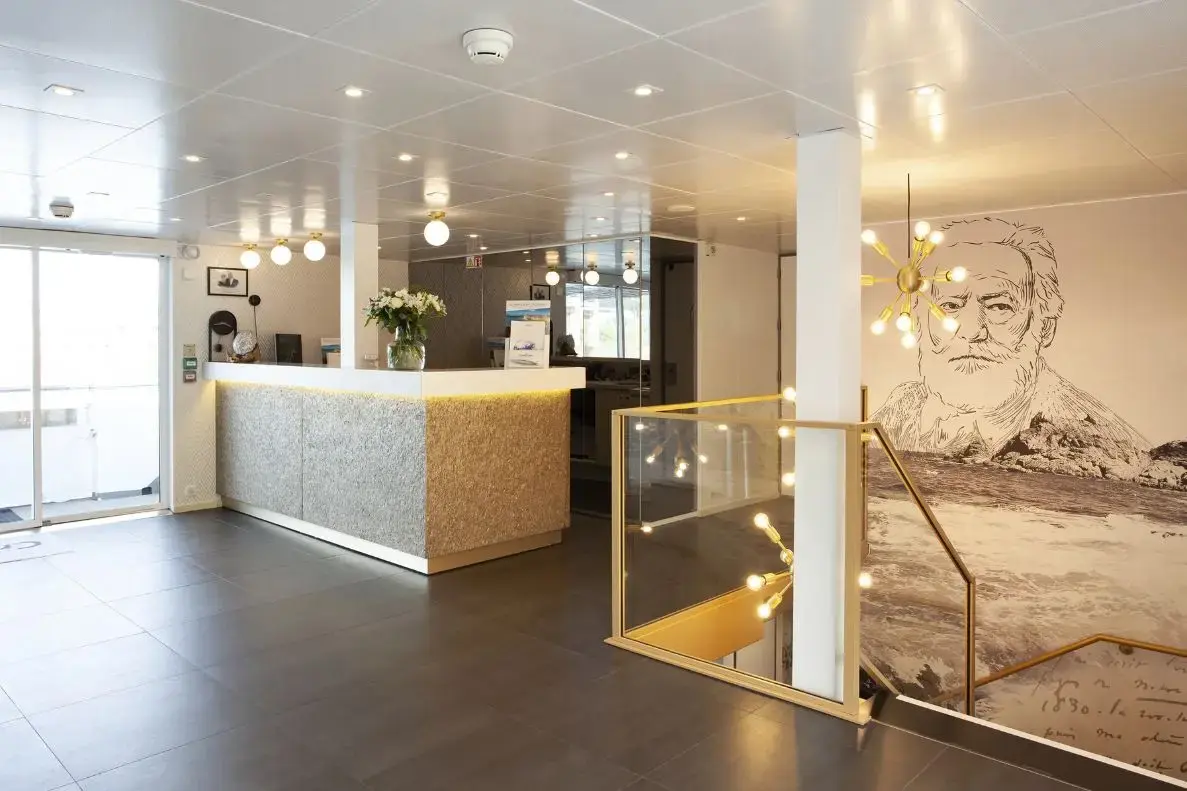 MS Victor Hugo Reception 1.webp