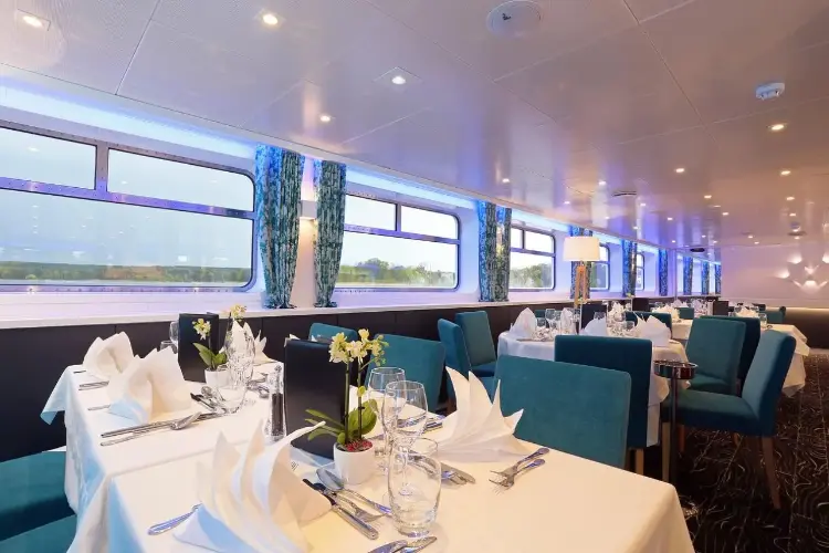 MS Elbe Princesse Restaurant 3.webp