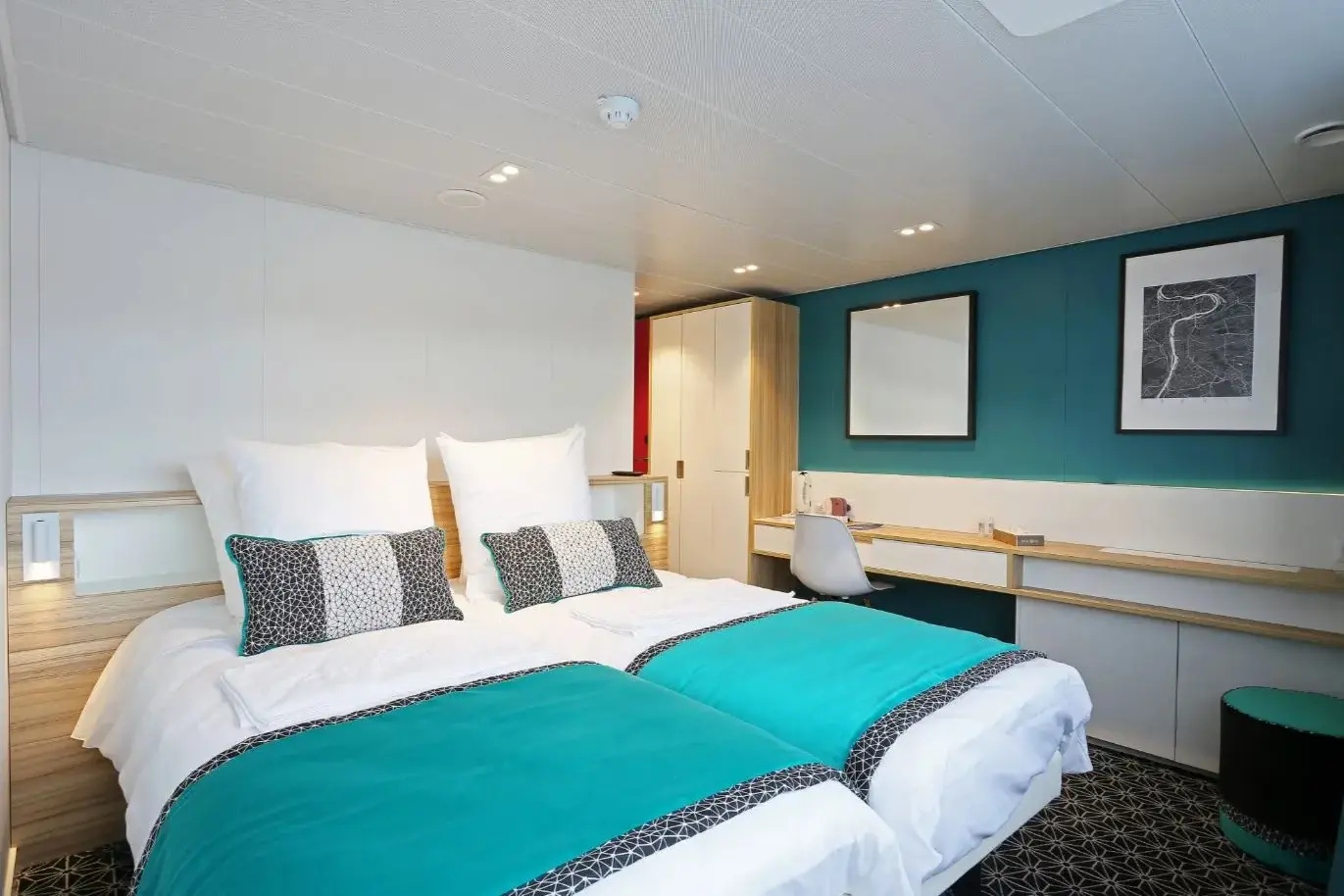 MS Elbe Princesse cabin 7.webp
