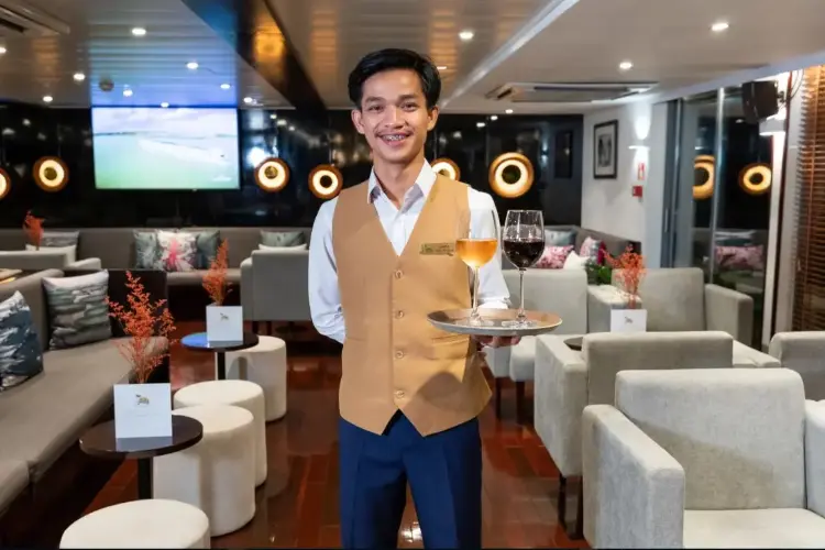 RV Indochine II 7 Salon.webp