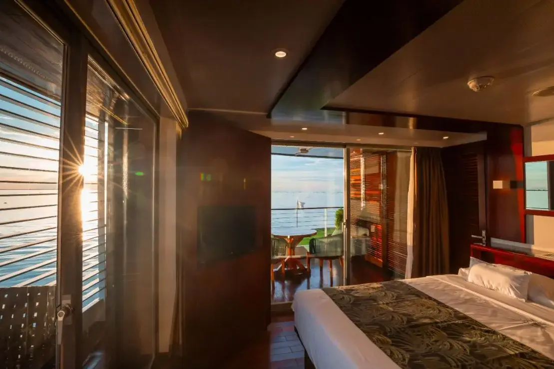 RV Indochine II 10 cabin.webp