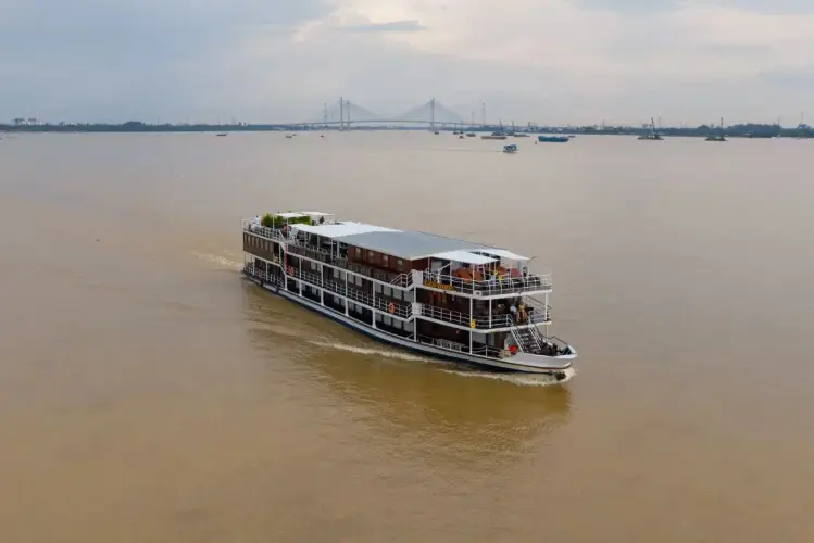 RV Lan Diep 20 ship.webp