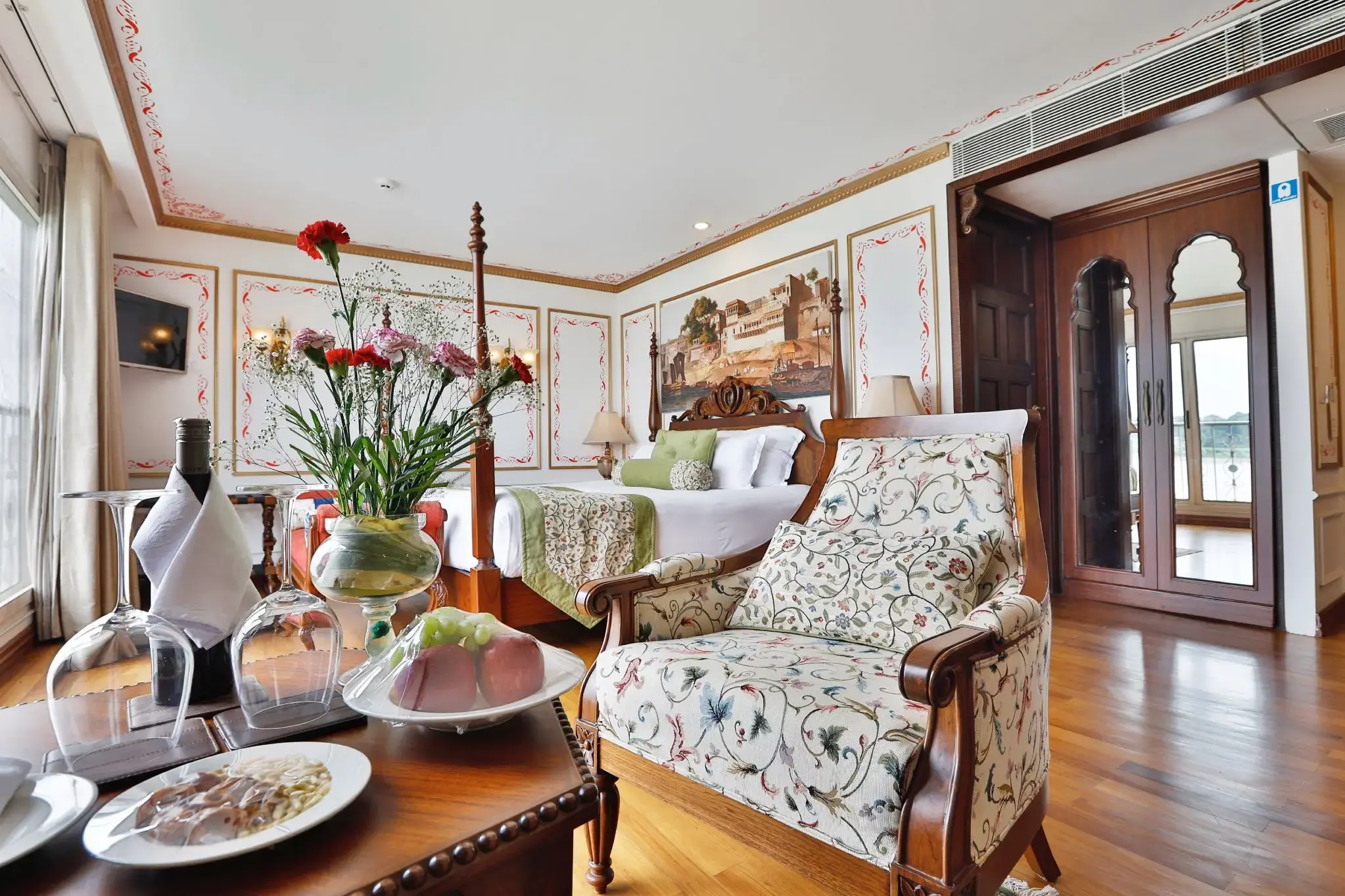 RV Ganges Voyager Viceroy Suite ©CroisiEurope 1.webp