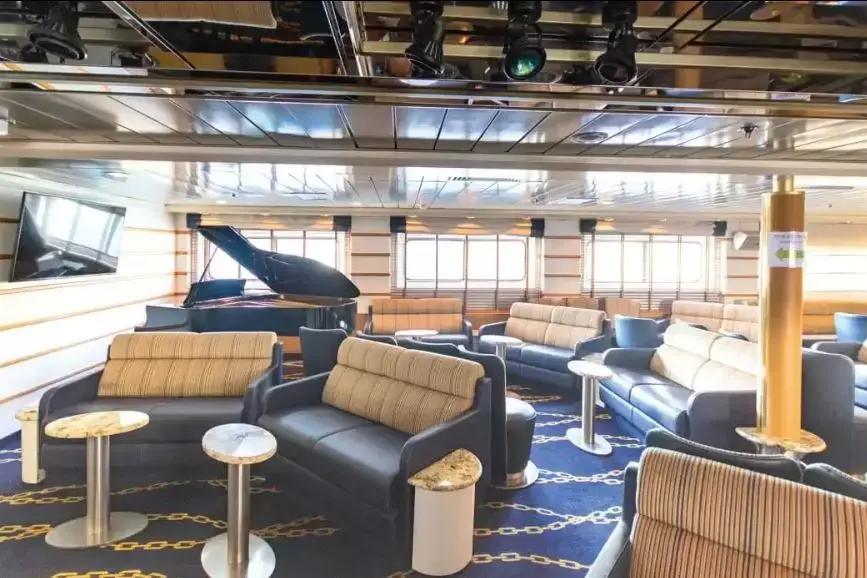 croisieurope-la-belle-des-oceans-salon.webp