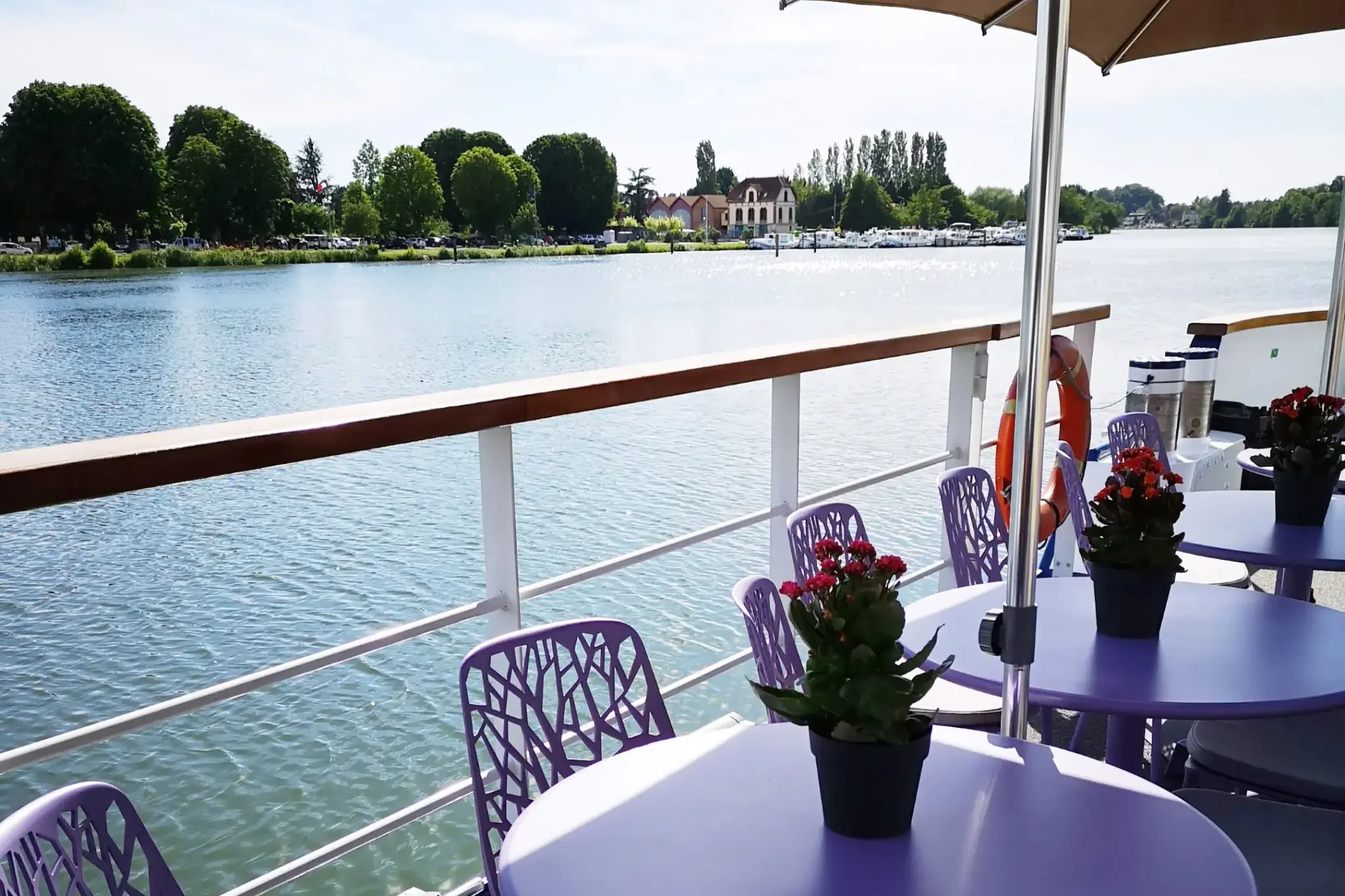 CroisiErurope MS Raymonde - Terrace.webp