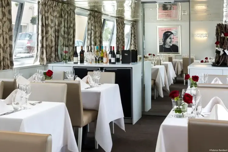 MS ANNA-MARIA restaurant 1.webp