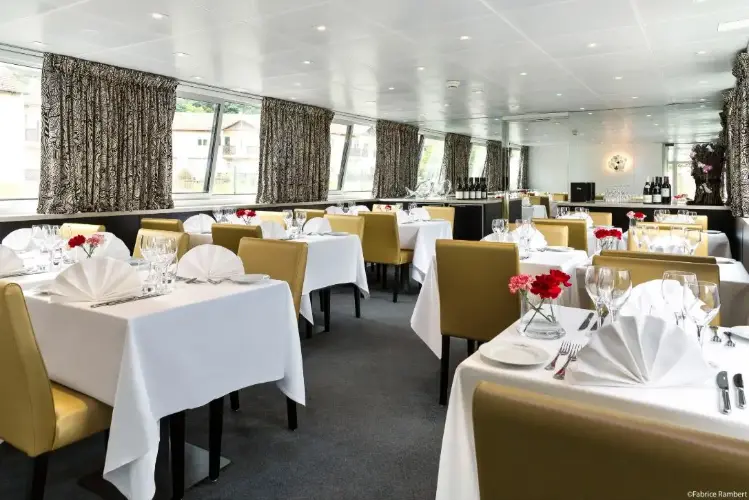 MS MADELEINE restaurant 3.webp