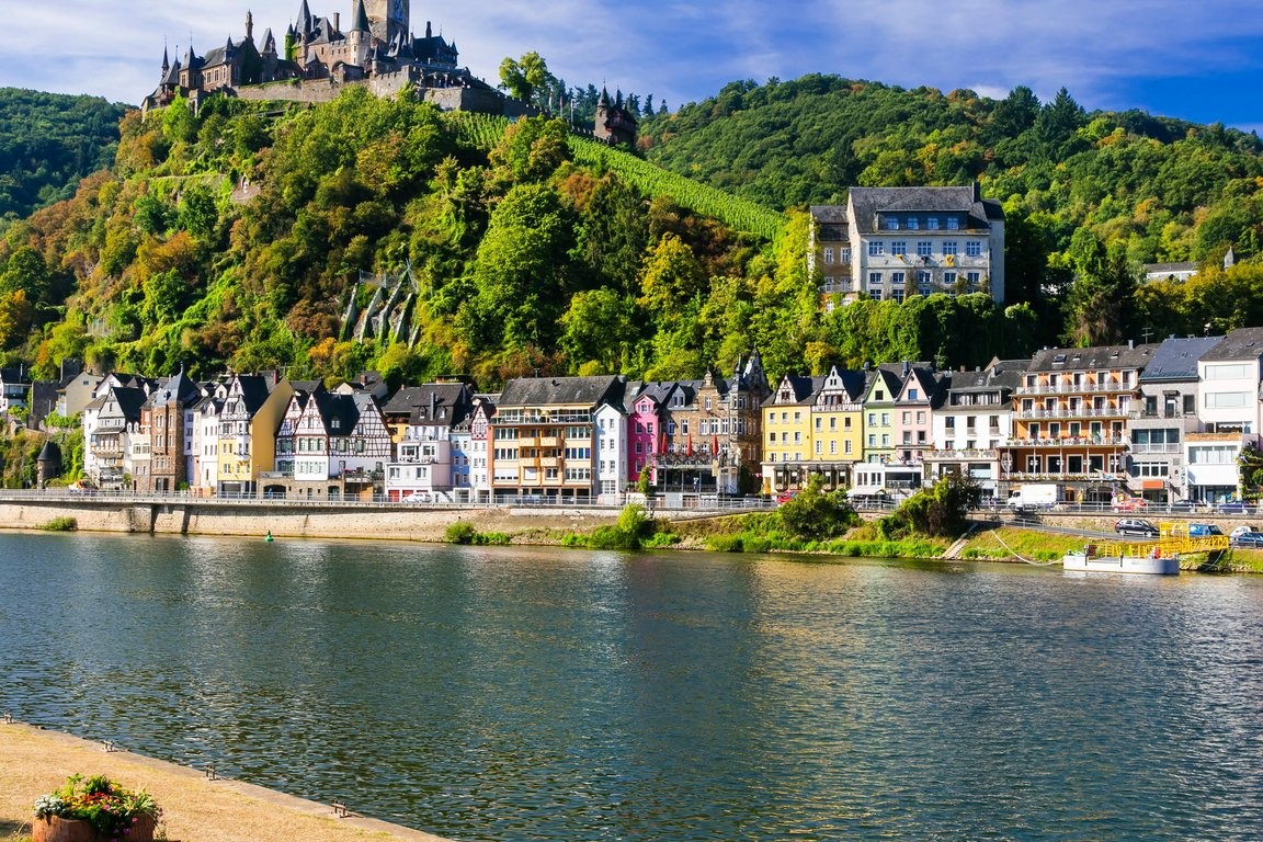 csm_AdobeStock_130746854_Cochem_a9e3cf9ff2.jpeg